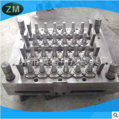 2-in-1 4-needle valve type bottle blank mould