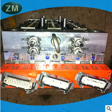 Cosmetic bottle blank mould