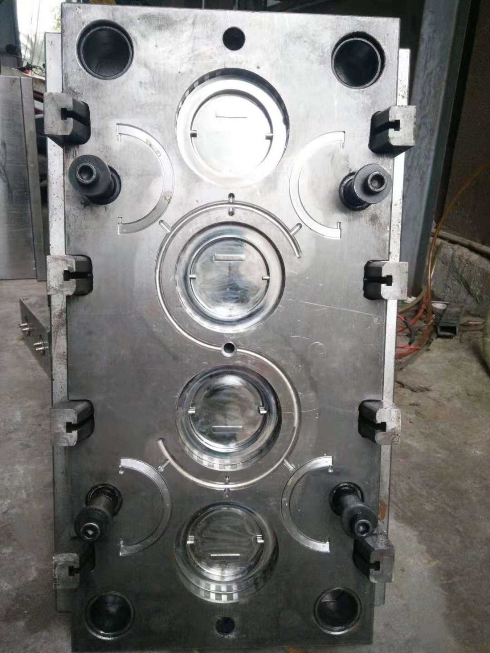 Bottle cap mould